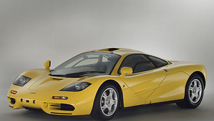 1997 m. laidos „McLaren F1“, kurio rida – vos 239 km.