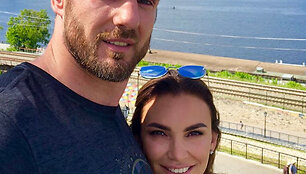 K&scaron;i&scaron;tofas ir Tatjana Lavrinovičiai su &scaron;eima 