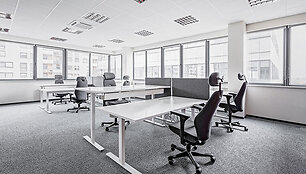 Tado Černiausko nuotr./&bdquo;Swedbank&ldquo; biuro interjeras (architektas &ndash; Vladas Lučinskas)