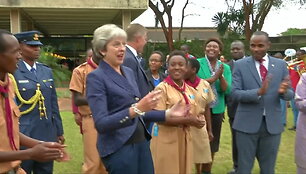 theresa-may-vel-nepraleido-progos-pasokti-renginyje-kenijoje