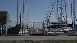 5b8faab806fffvideo_5b8faa443cb2e