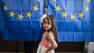 APTOPIX_Romania_European_Elections_55311.jpg-1a8eb