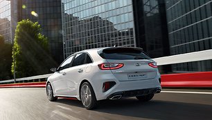 „Kia Motors“ pristatyti nauji modeliai