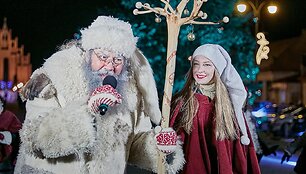 Kalėdų eglės Roki&scaron;kyje įžiebimas