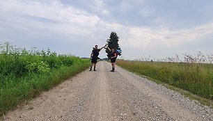 Vaidos ir Andriaus Rimiškių žygis „Camino Lituano“ keliu