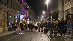 Jaunimo linksmybės Vilniaus gatvėse