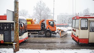 Narbuto gatvėje vėl strigo troleibusų eismas 