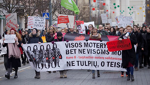 Kovo 8-osios solidarumo eitynės &bdquo;Visos moterys dirba, bet ne visoms moka&ldquo;