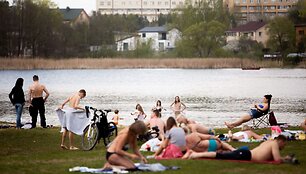 Vilniečiai džiaugiasi vasari&scaron;ku oru pliaže