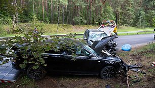 Nemenčinės plente tragiška „Honda“ ir „Audi“ kaktomuša Vilniuje