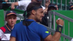 fognini-schwartzman-fight-through-shapovalov-out-monte-carlo-2019-highlights-day-2