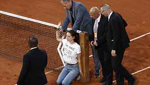 Protestas „Roland Garros“ pusfinalyje