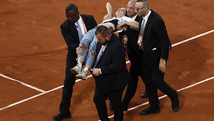 Protestas „Roland Garros“ pusfinalyje