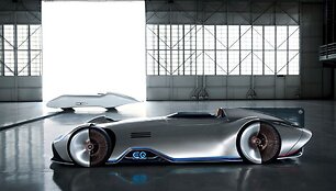 &bdquo;Mercedes&ndash;Benz Silver Arrow EQ&ldquo;