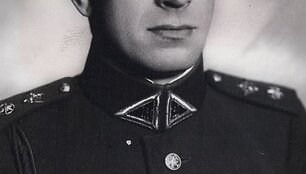 Prezidento asmens adjutantas mjr.&nbsp;V.&Scaron;liogeris. Kaunas, 1936&nbsp;m.