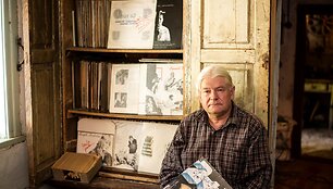 Senas Hipis atvers savo muzikos albumų kolekcijos lobius