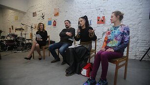 Dailininkės iniciatyva Marijampolėje ant tunelio sienų įamžinami žmonių veidai