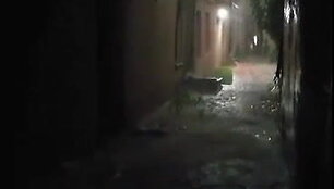 5ee27c1a8bb3dvideo_5ee27c18830af