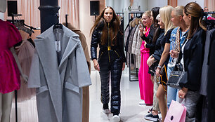 Parduotuvė &bdquo;Chic&ldquo; Kauno &bdquo;Akropolyje&ldquo; pristatė rudens/žiemos mados tendencijas &ndash; nuo pūkinių striukių iki ry&scaron;kiaspalvių &scaron;varkų