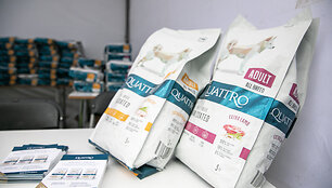 Quattro pet food