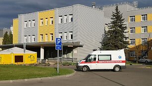 Koronavirusu sergančio paciento būklė &ndash; sunki, jis priklauso rizikos grupei. 