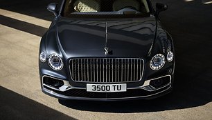 Pristatytas „Bentley Flying Spur“