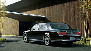 &bdquo;Toyota Century&ldquo;