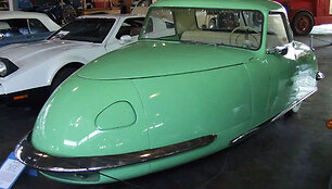 &bdquo;Davis Divan&ldquo; triratis automobilis
