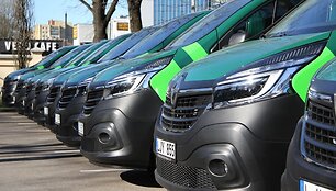 VSAT įsigijo 12 naujų mikroautobusų 