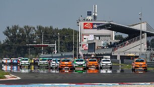Jonas Karklys žiedinių lenktynių čempionate