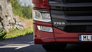 Atnaujinta galingiausių Scania V8 variklių linija 