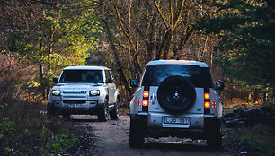 Antanas Juknevičius išbandė „Land Rover Defender“