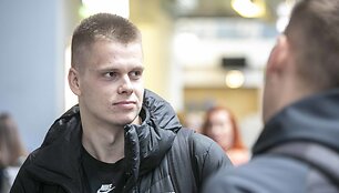Plaukikas Danas Rap&scaron;ys i&scaron;keliauja į varžybas 