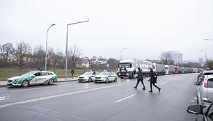 Protestuojantys vežėjai užplūdo Vilniaus centrą