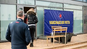 Vakcinos laukimas