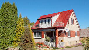 Namas Zarasų rajone, &scaron;alia Sartų ežero, su 38 a sklypu (49 700 Eur)