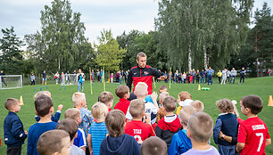 &bdquo;Sūduvos&ldquo; futbolininkų ugdymo piramidė vis auga ir laukia naujokų
