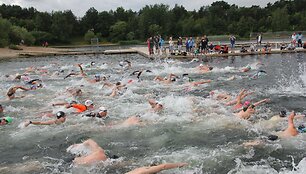 Kur&scaron;ių marių plaukimo maratono dalyviams &ndash; Lietuvoje dar neregėtas i&scaron;bandymas