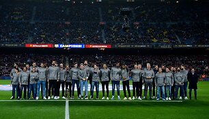 &bdquo;Barcelona&ldquo; krep&scaron;ininkai pademonstravo Karaliaus taurę &bdquo;Camp Nou&ldquo; stadione