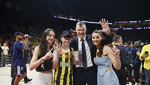 &Scaron;arūnas Jasikevičius su &scaron;eima