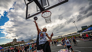 &bdquo;Red Bull Half Court&ldquo;