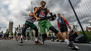 &bdquo;Red Bull Half Court&ldquo;