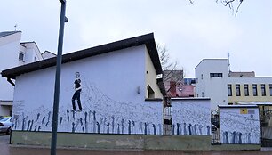 Lantch Jackson &ndash; &bdquo;Per minios rankas žengianti moteris&ldquo;