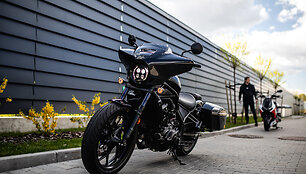 Metų motociklas: pretendentas &bdquo;Honda CMX1100 Rebel Tour DCT&ldquo;