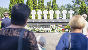 Medininkų tragedijos 30-ųjų metinių minėjimas prie Medininkų aukų memorialo