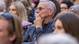 Rimvydo Petrausko, Kristinos Sabaliauskaitės ir Tomo Vaisetos pokalbio akimirka