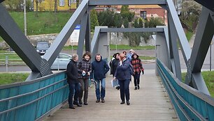 Literatūriniai Kėdainiai &ndash; tai ne tik ekskursija, bet ir pokalbis apie knygas, jų autorius, apie  požiūrį į istorinius ir kultūrinius įvykius