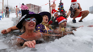 Novosibirske „ruoniai“ Kalėdas sutiko eketėje