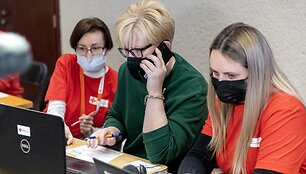 Alytuje premjerė prisidėjo prie savanorių koordinavimo centro veiklos