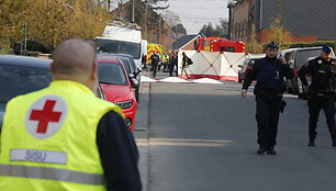 Belgijoje automobiliui įvažiavus į karnavalo dalyvių minią, žuvo keli žmonės